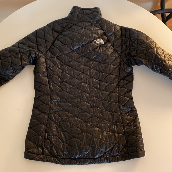 North face lightweight quilted puffer - Picture 4 of 5